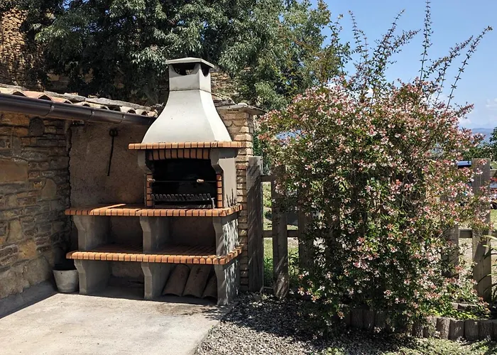 Casa Miret De *